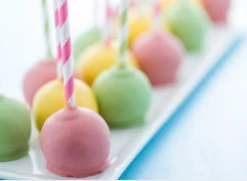 Candy Floss Land Bakery Cake Pops - Simple